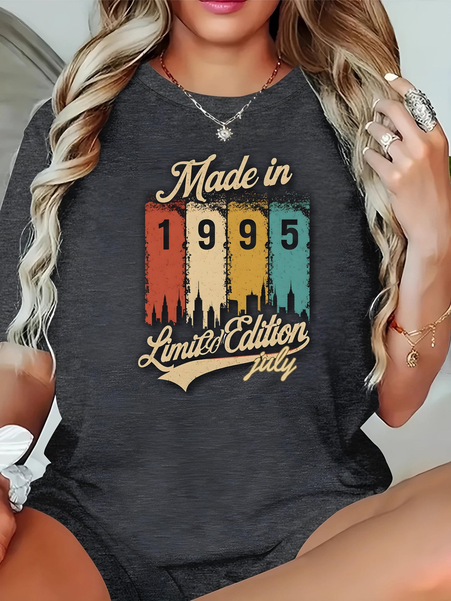 Made In 1995 July T Shirt Limited Edition 30th Birthday Gift Vintage Born In July Graphic Tee Retro 1995 Unisex Top For Men Women