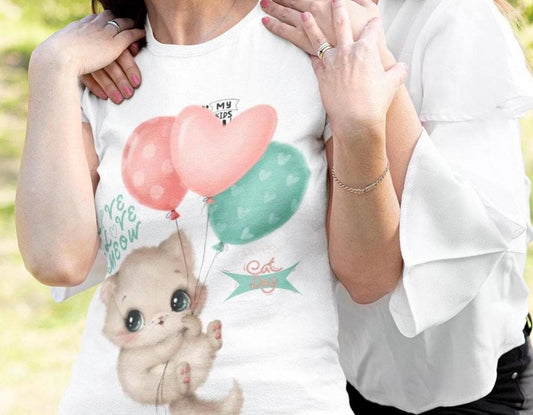 T-shirt Adorable Cat Lover Tee Cute Kitten with Balloons Design, Perfect for Cat Enthusiasts, Birthday, Gifts, Animal Lovers, Everyday Wear