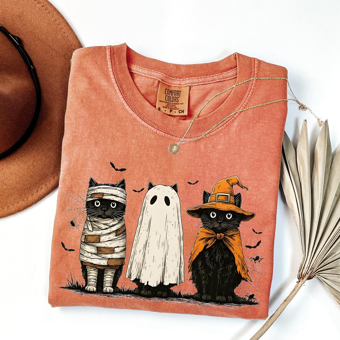 Comfort Colors® Cat Shirt, Black Cat Pumpkin Sweatshirt, Retro halloween T Shirt, Gothic Halloween Cat Mama Shirt, Black Cat shirt